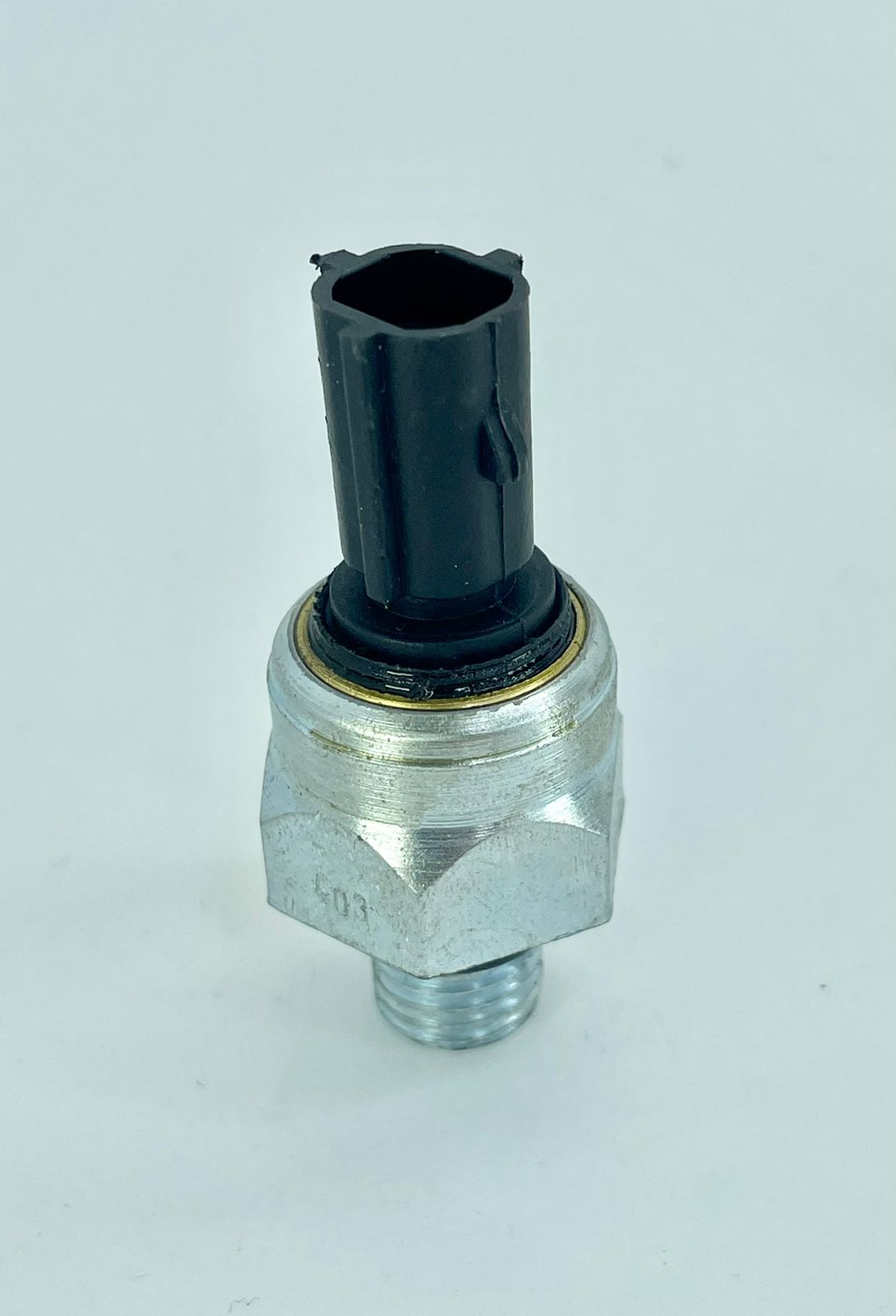 Z2319 INTERRUPTOR OLEO DO CAMBIO 86697300 VALTRA / VALMET em